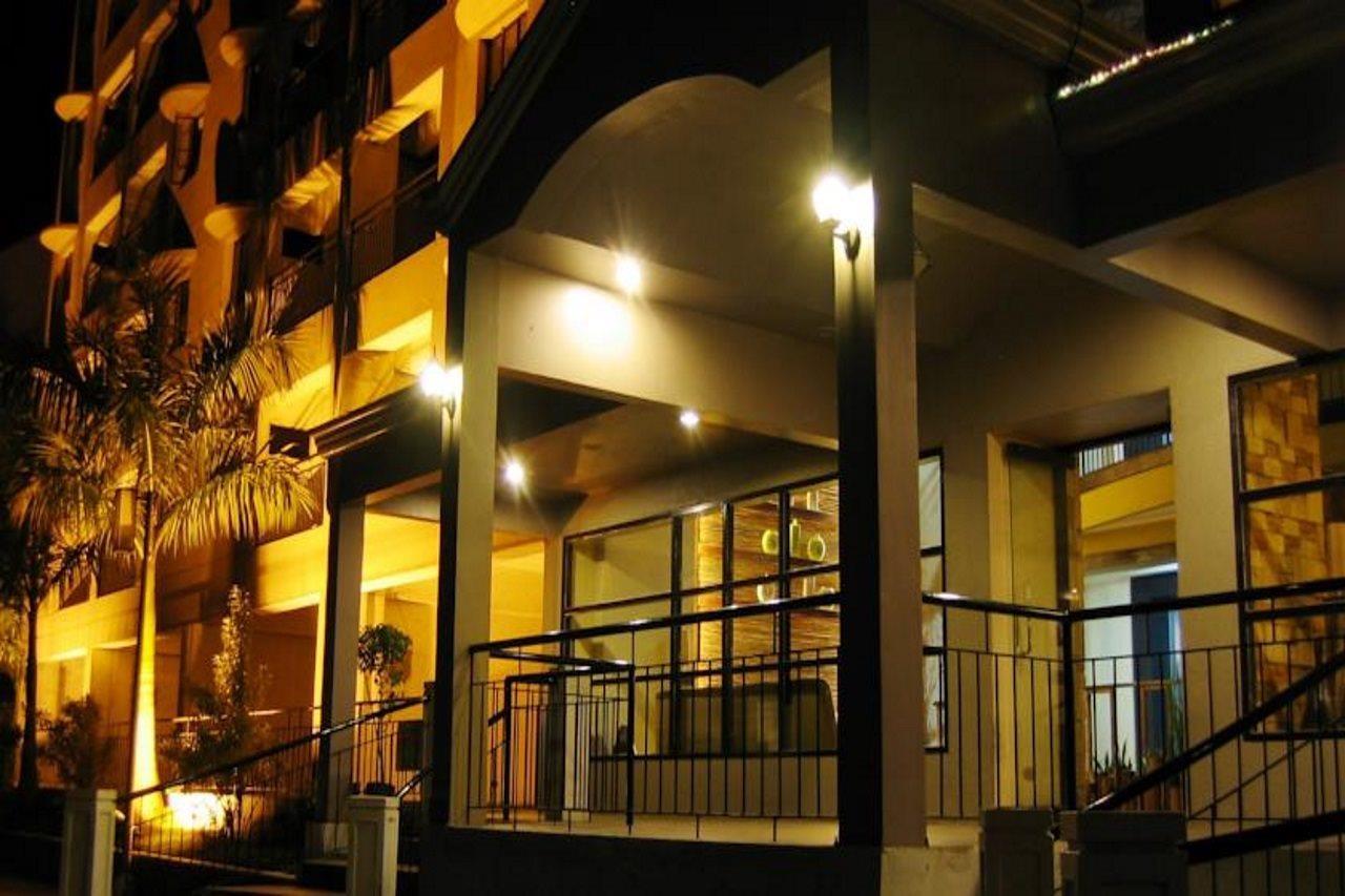 Lancaster Hotel Cebu Lapu-Lapu City Exterior photo